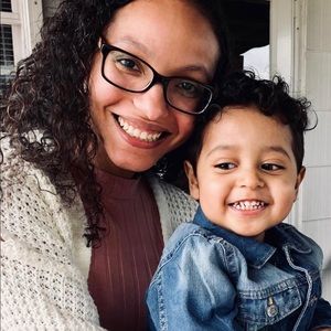 Meet your Posher, Desiree